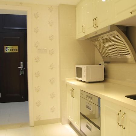 Private Enjoy Home Apartment Foshan Bagian luar foto